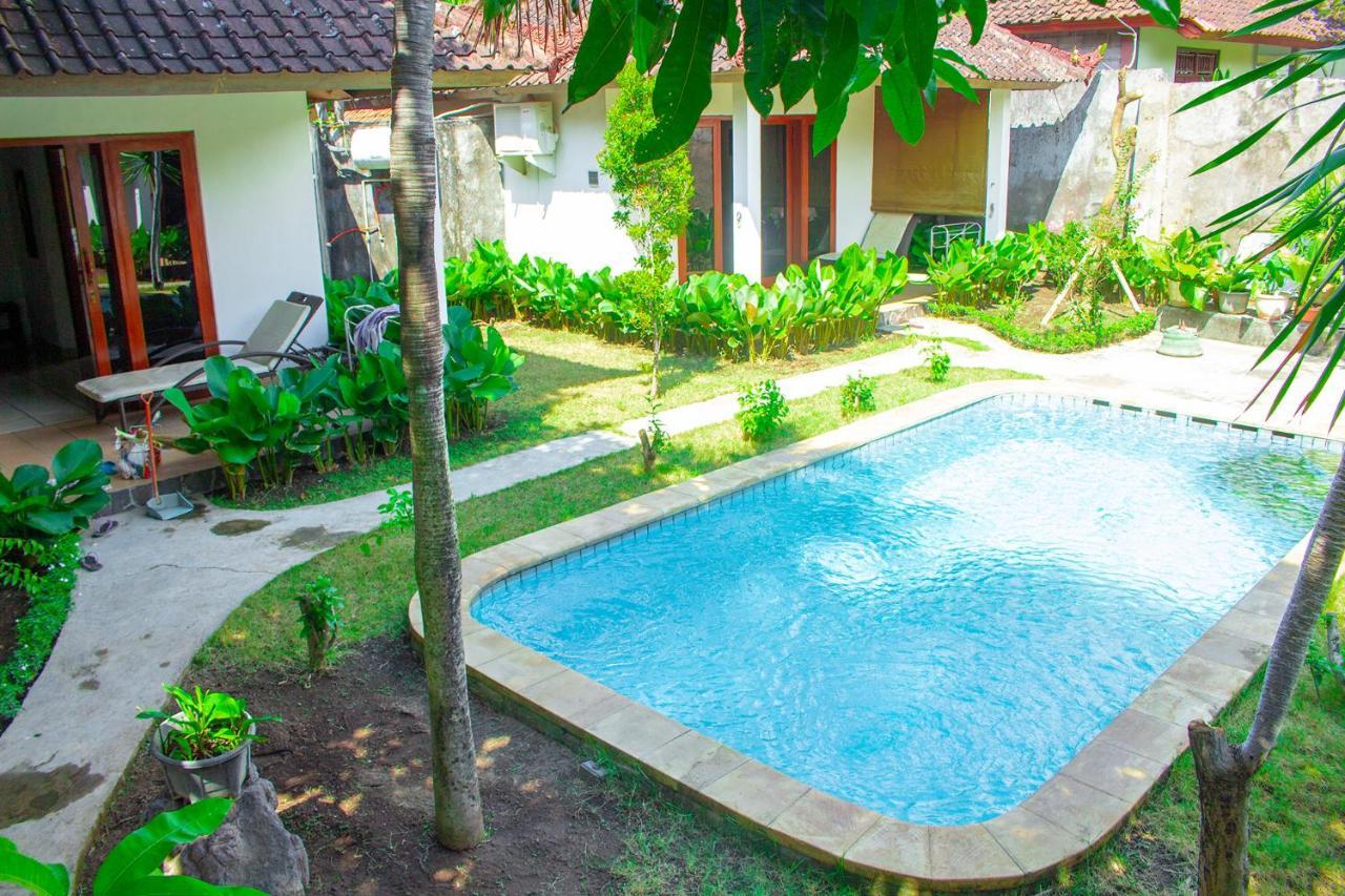 Ocean Sun Homestay Tulamben  Exterior photo