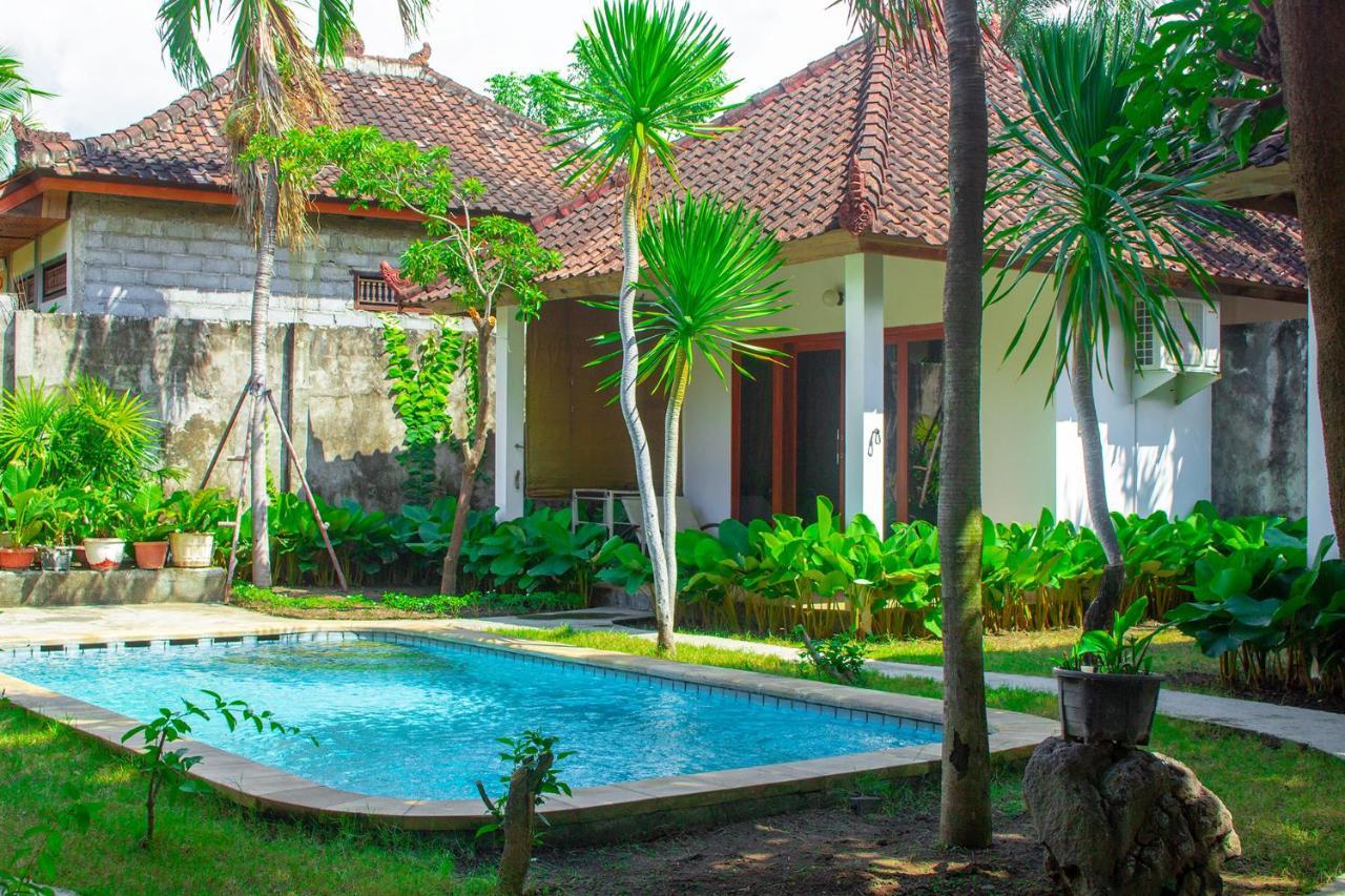 Ocean Sun Homestay Tulamben  Exterior photo